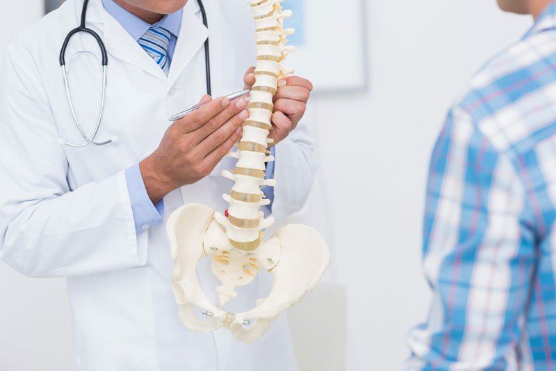 5 Signs You Should See an Orthopedic Spine Specialist ...